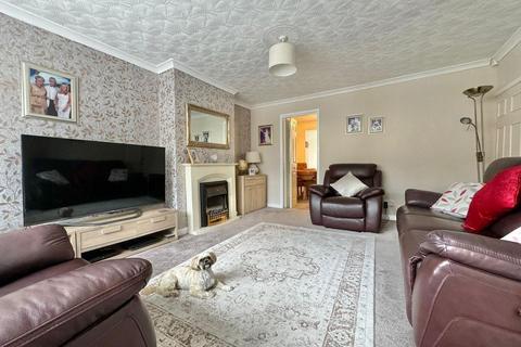 3 bedroom semi-detached house for sale, Tame Avenue, Wednesbury, WS10 0RL