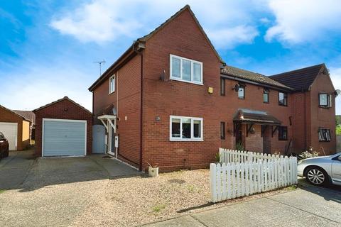 2 bedroom end of terrace house for sale, Two Sisters Close, Sutton Bridge, Spalding, Lincolnshire, PE12 9XP