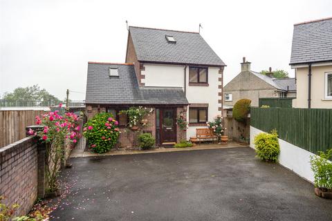 2 bedroom detached house for sale, Awel Y Grug, Porthmadog, Gwynedd, LL49