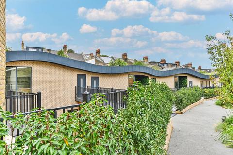 3 bedroom house for sale, Station Road, Wood Green N22