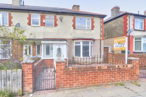 3 bedroom end of terrace house for sale, Acklam Road, Middlesbrough, TS5