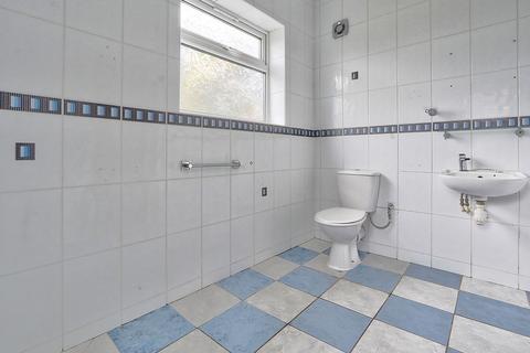 126 Acklam Road, Middlesbrough, TS5 4ED