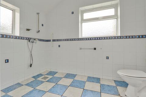 126 Acklam Road, Middlesbrough, TS5 4ED