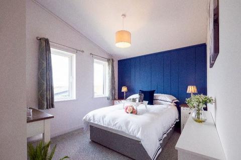 undefined, 5 Poppy Lodge  Roadford Lake Lodges, Lifton PL16