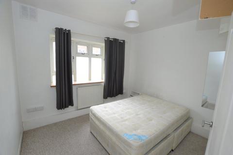 3 bedroom apartment to rent, Effra Parade, London, SW2