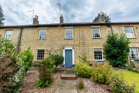 3 bedroom cottage for sale, High Street South, Rushden, Northamptonshire