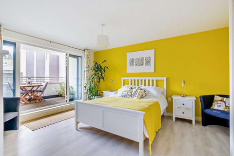 11 Joiners Yard, London, N1 9DW