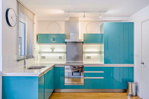 11 Joiners Yard, London, N1 9DW