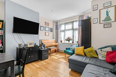 2 bedroom flat for sale, Ashbourne Avenue, Harrow on the Hill