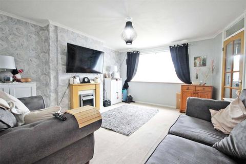3 bedroom terraced house for sale, Saddle Close, Clapham, Bedford, Bedfordshire, MK41