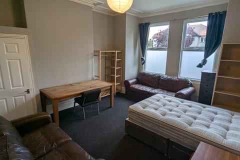 1 bedroom in a house share to rent, Norman Road (room 1), Fallowfield, Manchester