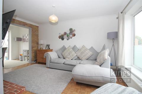 90 Carters Mead, Harlow, CM17 9ES