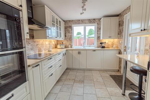 2 Ambergate Road, Nottingham, NG8 3GD