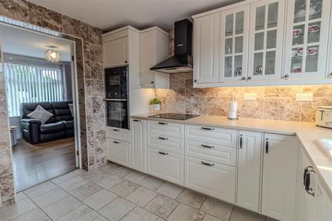 2 Ambergate Road, Nottingham, NG8 3GD