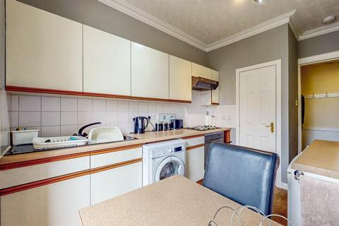 2 bedroom flat for sale, Barrack Street, Perth