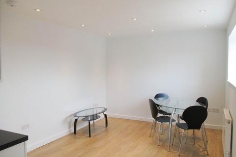 2 bedroom flat to rent, Anson Road, Willesden Green, London