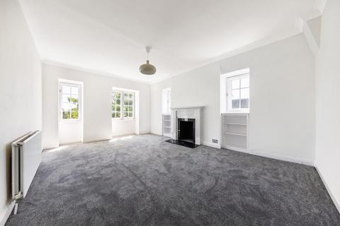 3 bedroom flat to rent, Rutland Court, SE5