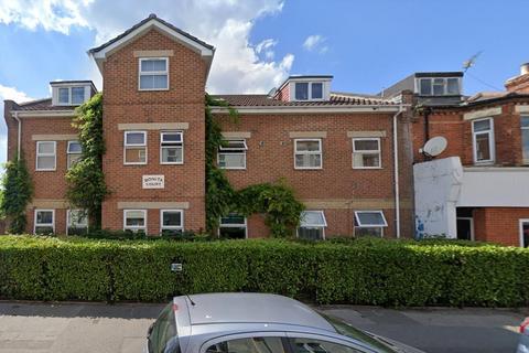 2 bedroom flat to rent, 69a Palmerston Road, Bournemouth