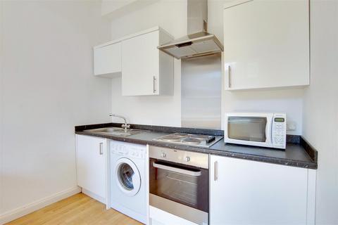 1 bedroom flat to rent, Wrights Lane, London W8