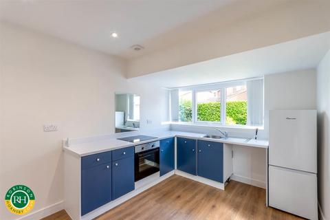 245 Stoops Lane, Bessacarr, Doncaster, DN4 7HT