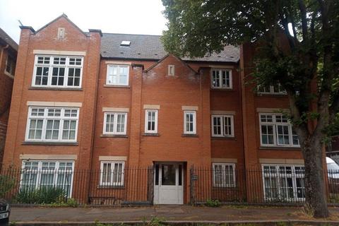 2 bedroom flat to rent, Church Court - Kettering