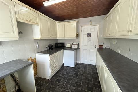 2 bedroom semi-detached bungalow for sale, Ferndale Close, Pitses, Oldham