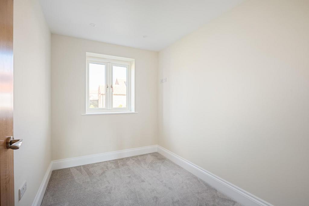 14 St Andrews Court-06.jpg