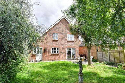 3 bedroom detached house for sale, William Judge Close, Tenterden