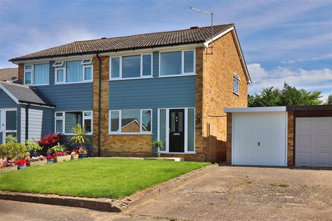 3 bedroom semi-detached house for sale, Cottesford Close, Hadleigh, Ipswich