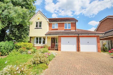 4 bedroom detached house for sale, Little Brook Road, Roydon CM19