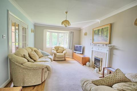 4 bedroom detached house for sale, Little Brook Road, Roydon CM19