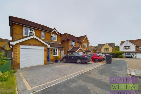 3 bedroom detached house for sale, Ticehurst Close, Hastings