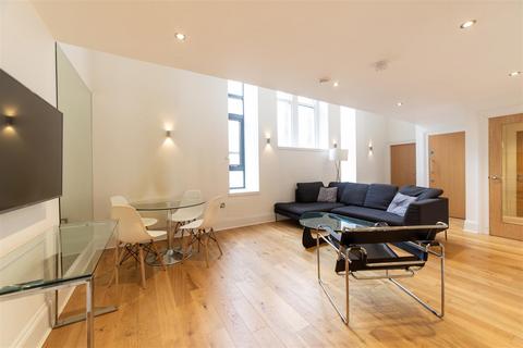 3 bedroom apartment to rent, £160pppw - Chaucer Building, Grainger Street, NE1