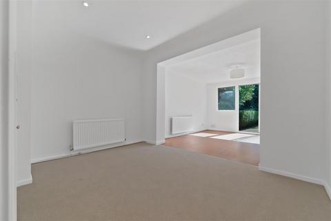 4 bedroom terraced house for sale, Knights Close, Windsor