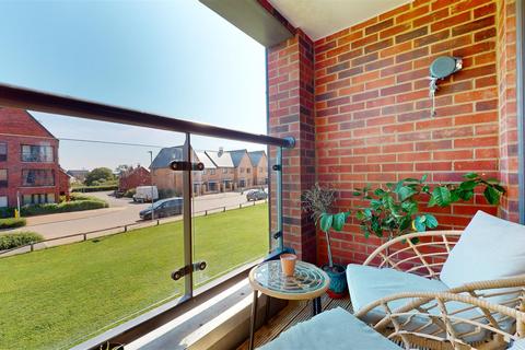 2 bedroom apartment for sale, Barrosa Way, Whitehouse, Milton Keynes