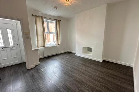 2 bedroom terraced house to rent, Johnson Street, Pendlebury, Swinton