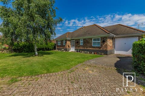 3 bedroom detached bungalow for sale, Avocet Close, Frinton-On-Sea