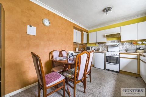 53 Ampleforth Road, London, SE2 9BD