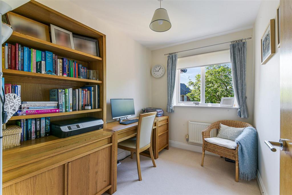 BIRCH CLOSE,12 -1.jpg
