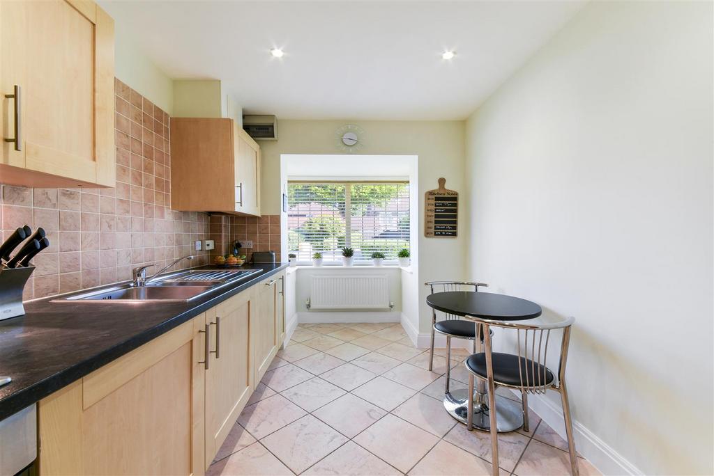 BIRCH CLOSE,12 -21.jpg