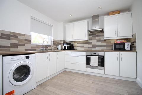 2 bedroom terraced house for sale, Glenburn Gardens, Whitburn EH47