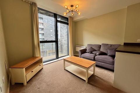 2 bedroom flat to rent, Potato Wharf, Manchester