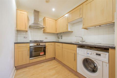 1 bedroom apartment for sale, Queens Road, Twickenham