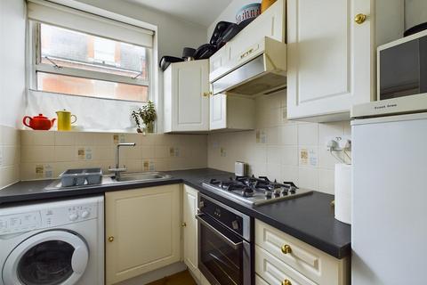 1 bedroom flat for sale, St Margarets Road, St Margarets