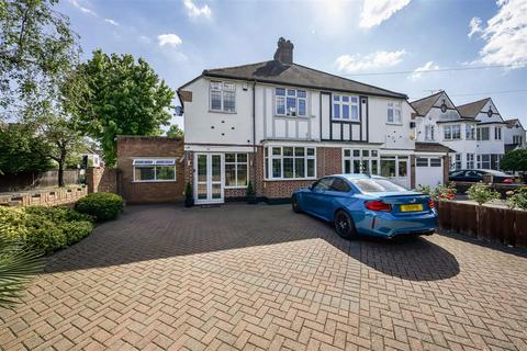 4 bedroom semi-detached house for sale, Jersey Road, Osterley