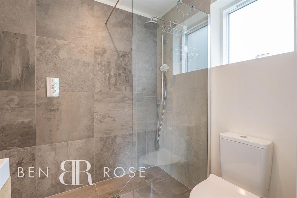 Master Ensuite