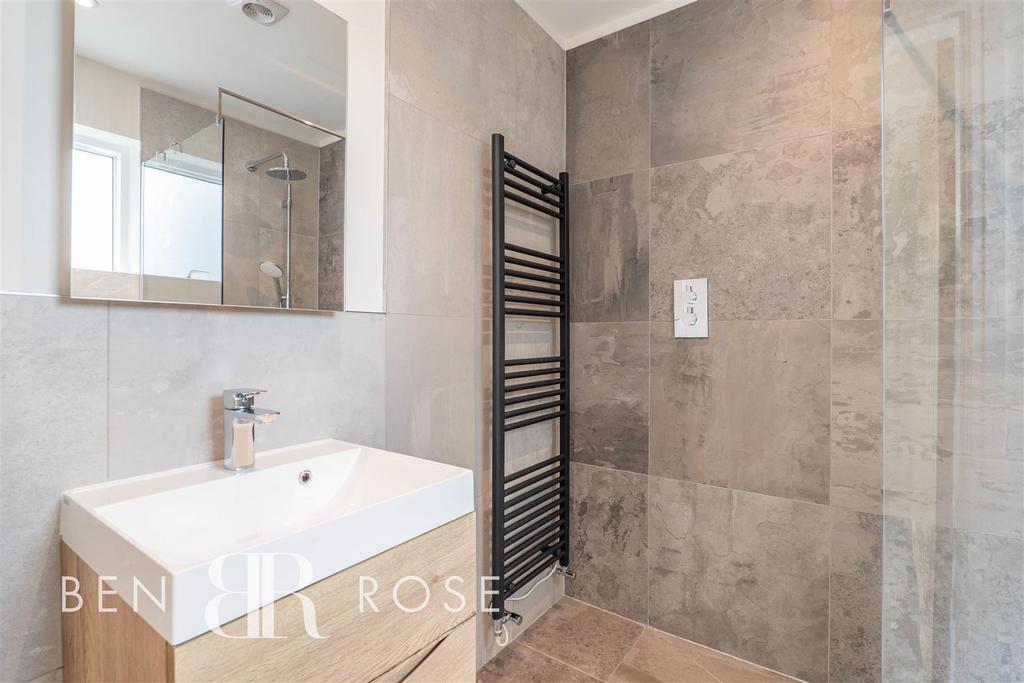 Master Ensuite