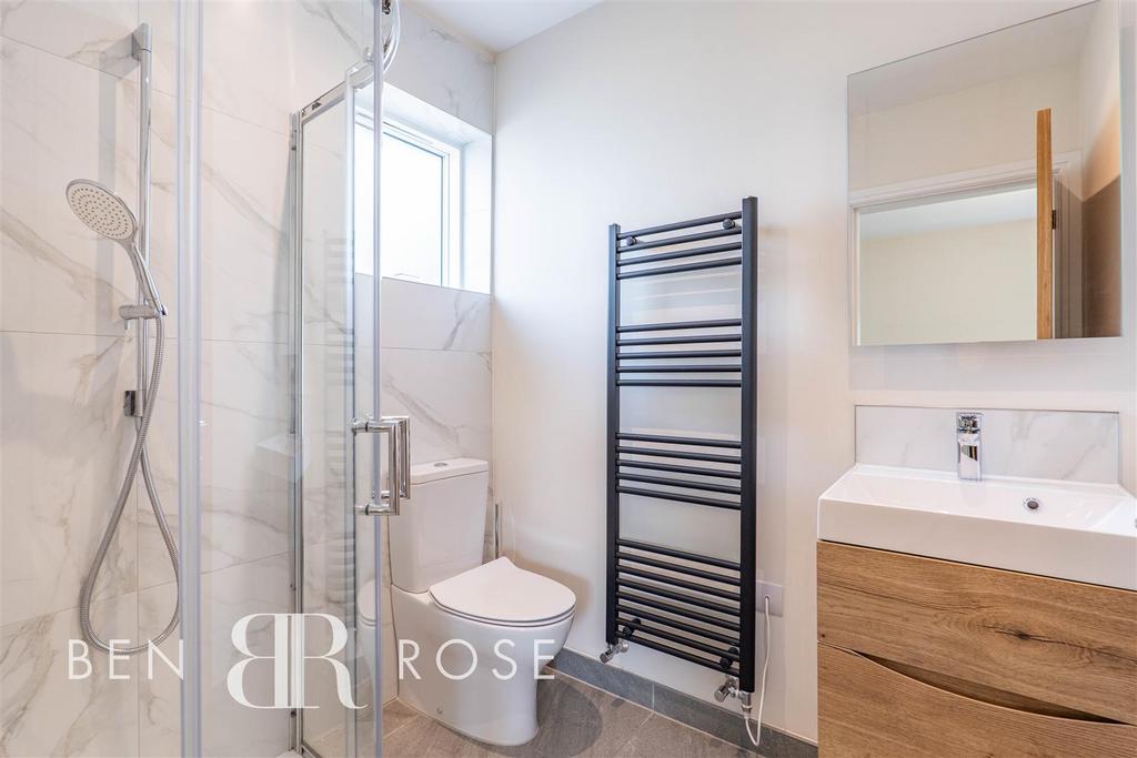 Bedroom Two Ensuite