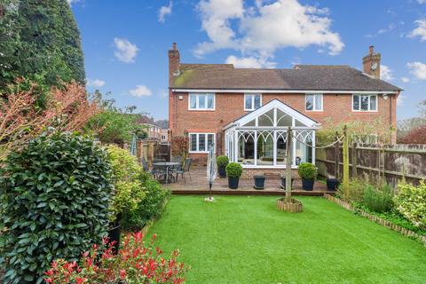 7 Hodgemoor View, Chalfont St Giles, HP8 4LS