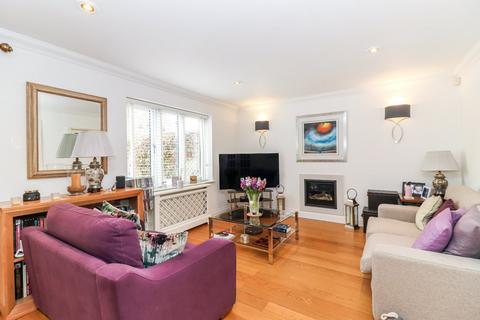 7 Hodgemoor View, Chalfont St Giles, HP8 4LS
